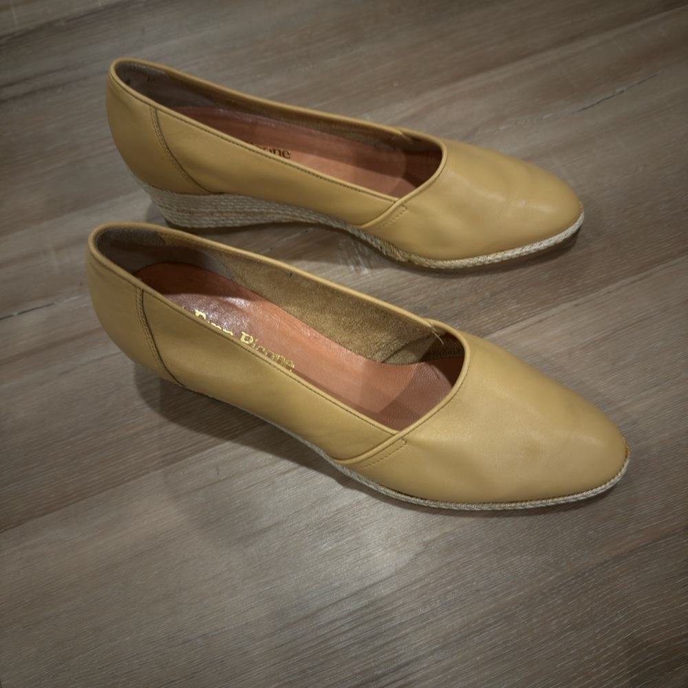 Evan Picone Mustard Espadrille Wedges - Picture 2 of 7